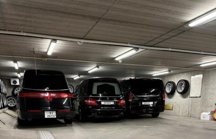 Large increase in deaths: Must store dead in garages: