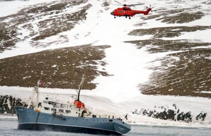 Tourist ship ran aground on Svalbard – investigating possible negligence – NRK Troms and Finnmark