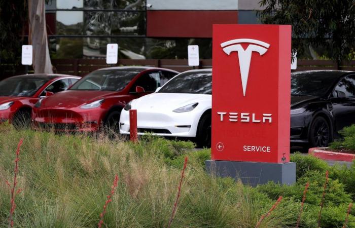 Found “critical security hole” in Tesla’s autopilot