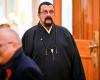 Actor Steven Seagal (72) appeared in the Putin inauguration