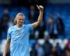Premier League – Manchester City on top after record win